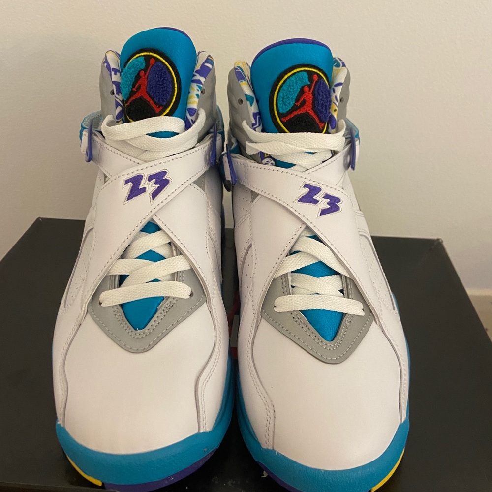 Women’s Air Jordan 8 Aqua Retro - Picture 3 of 4